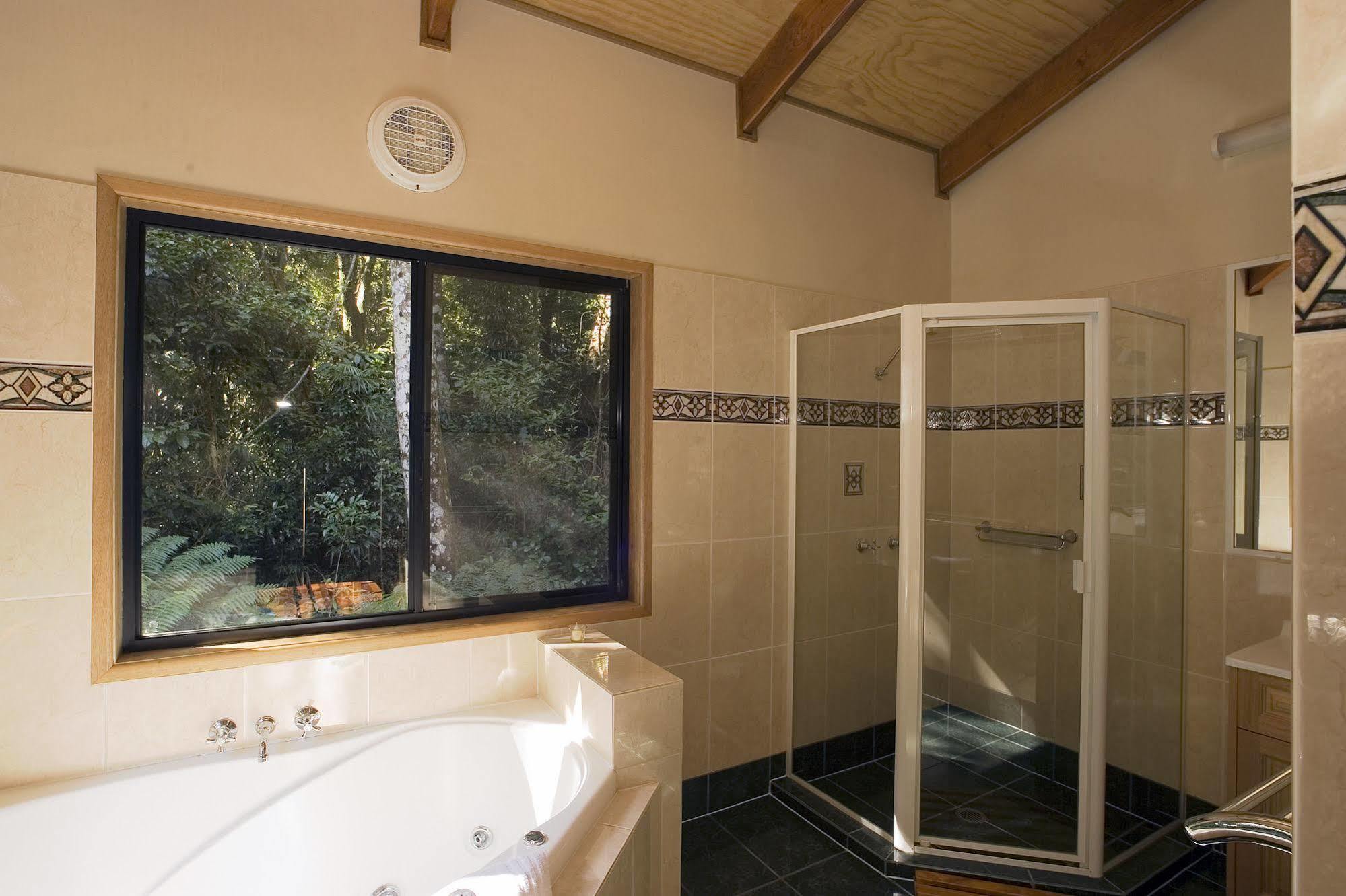 Springbrook Lyrebird Retreat Villa ภายนอก รูปภาพ
